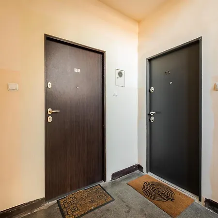 Nowolipki Deluxe By Bookinghost