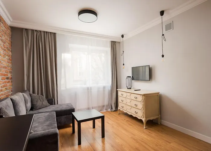 Nowolipki Deluxe By Bookinghost